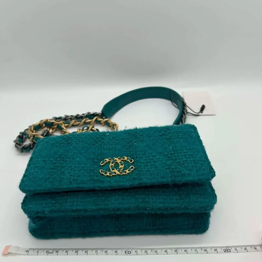 CHANEL brand color